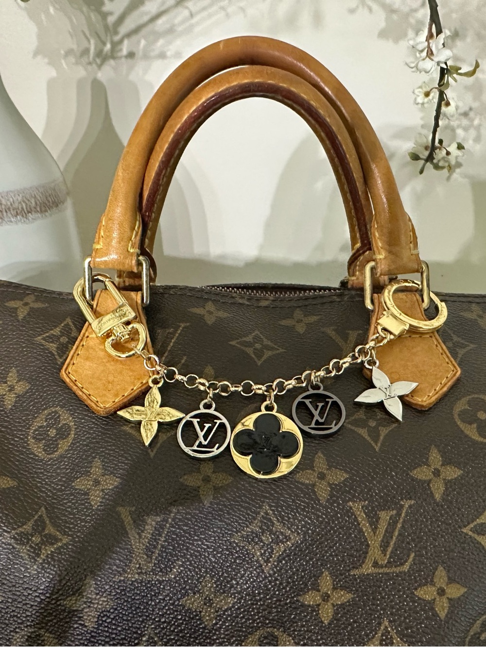 Lux Gold Tone Fashion Chain Keychain Bag Charm
